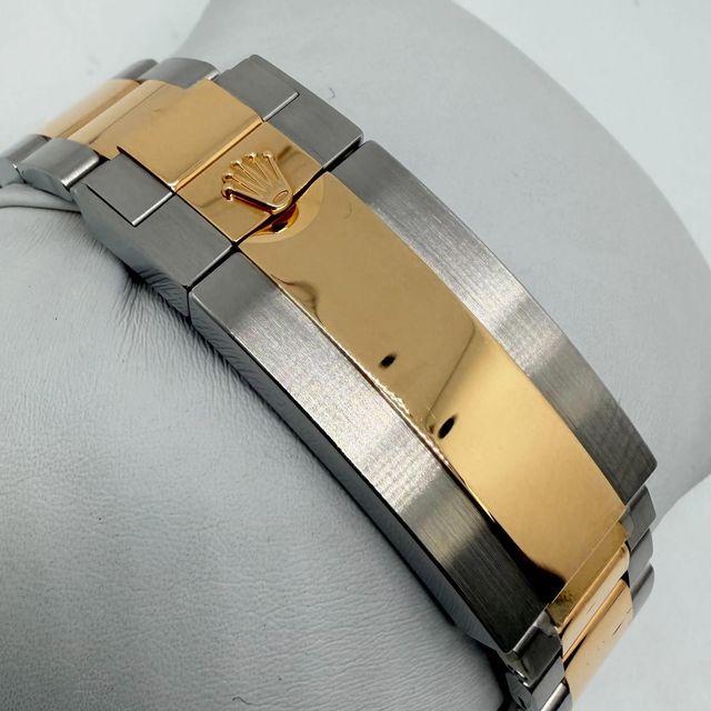 Rolex Submariner 126613 LN Image 3